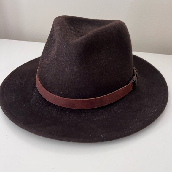 Hats in the Belfry size Large - Picture 4 of 13